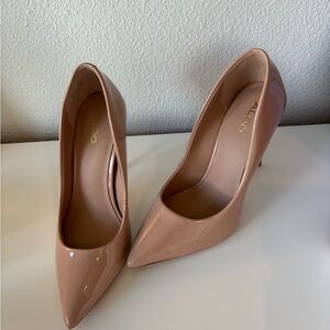 Aldo Tan Heels Classic Pointed-Toe Pumps